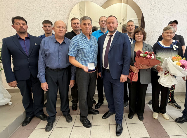 Династия сотрудников «Азота» удостоена губернаторской награды «Семейная гордость»
